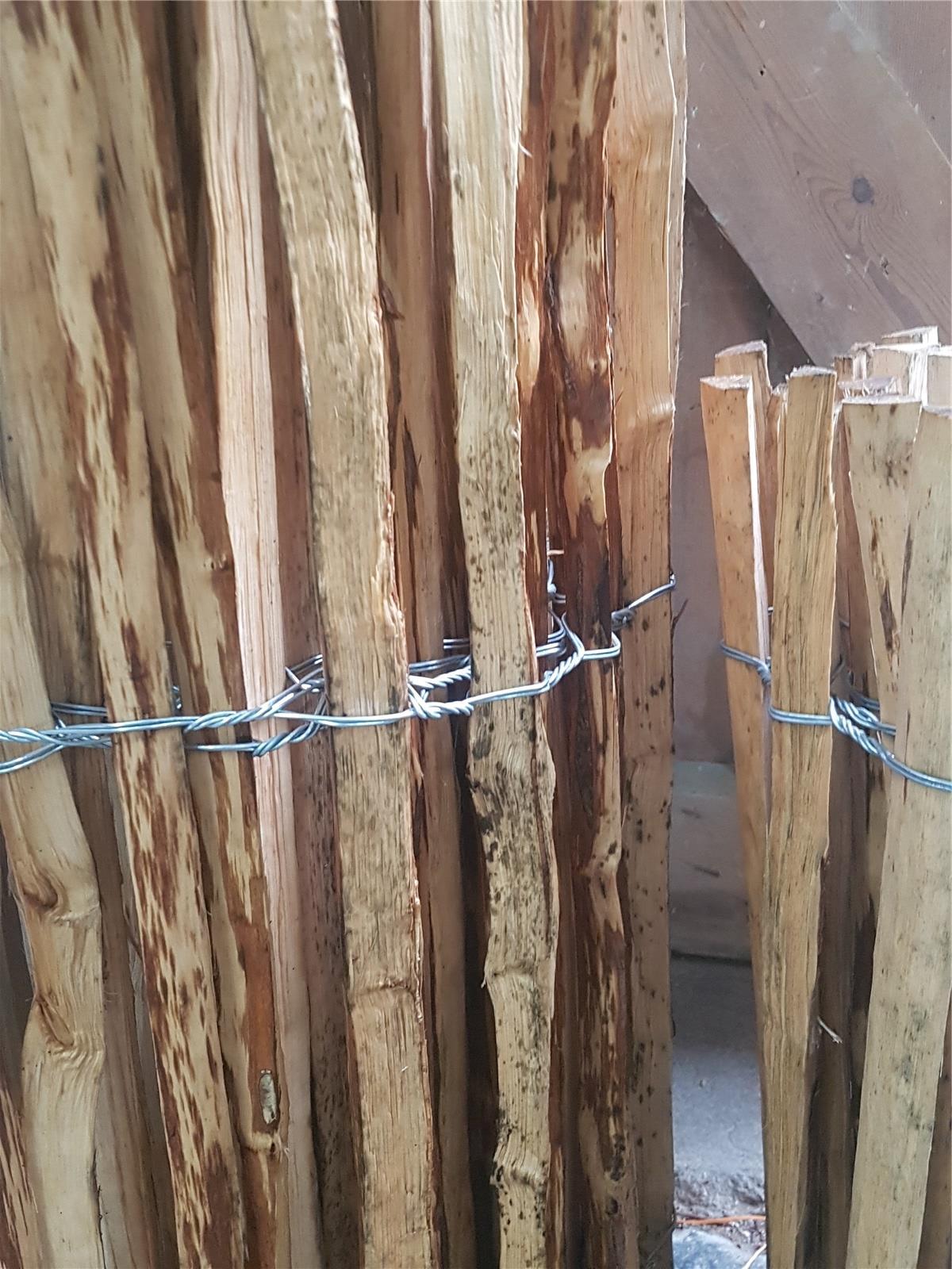 B-WARE Staketenzaun Haselnuss - Höhe: 100cm - Lattenabstand: 3-5cm - Länge: 500cm